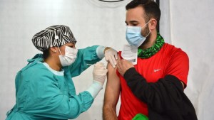 El sábado se vacunará contra el coronavirus a personas mayores de 30 años en Viedma y El Cóndor