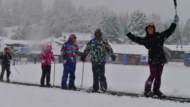 Hay 30 centímetros de nieve en la base del cerro Catedral. Foto: archivo