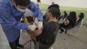 Jornadas de vacunación sin turno para mayores de 18, en varias ciudades de Neuquén