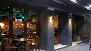 Boliches en Roca: más de 500 empleados esperan que abran