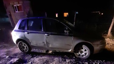 Dos hombres fueron detenidos y otros dos se escondieron en una vivienda luego de exhibir armas de fuego. Gentileza Policía de Río Negro