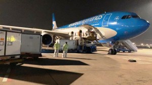 Parte esta tarde nuevo vuelo a China y mañana otro a Rusia a buscar más vacunas