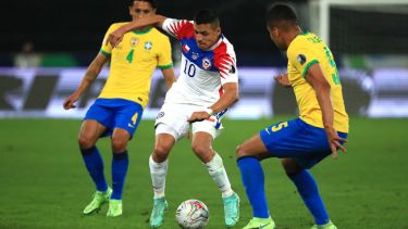 Chile le dio batalla a Brasil, pero no pudo dar el golpe de la Copa América. 
