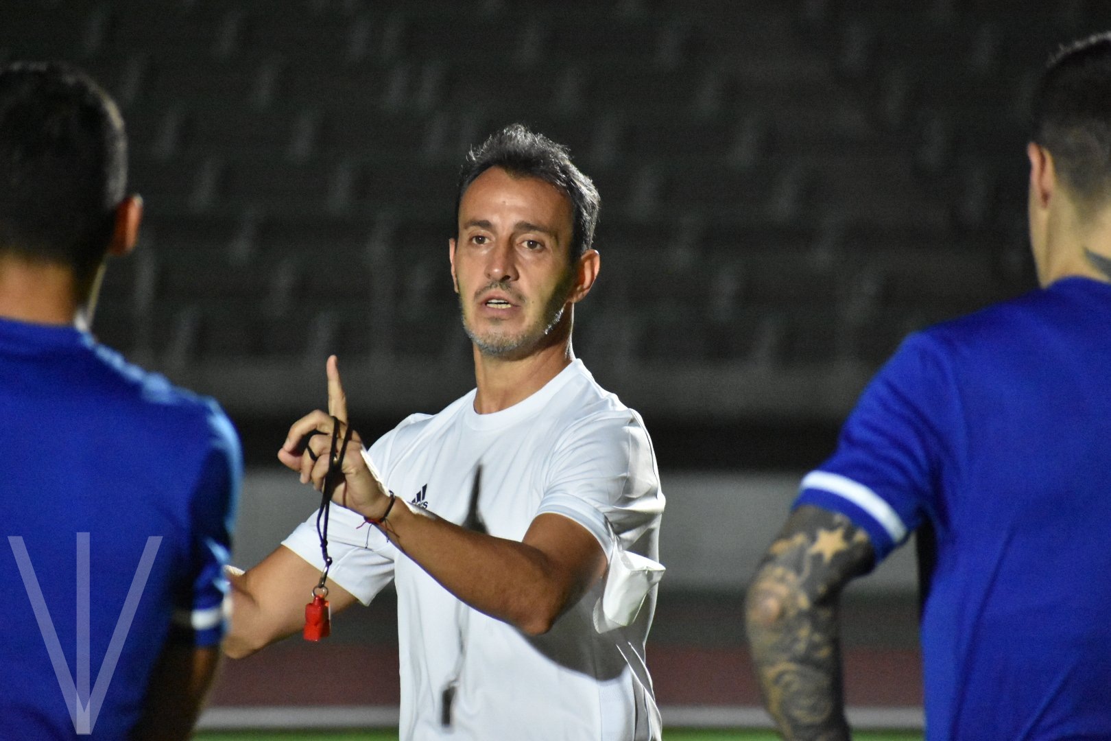 Fernando Batista es el entrenador de la selección sub 23 masculina de fútbol. 