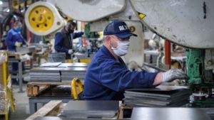 Gremios reclaman una reducción de la jornada laboral