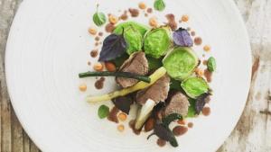 El chef Emma Leiva reabre «Casa tinta» en Cipolletti con fuertes novedades en su cocina