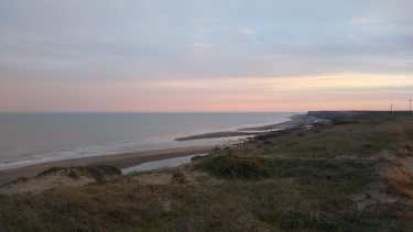 El Camino de la Costa en Río Negro cuando caía el sol. Foto: Alejandro Carnevale. 