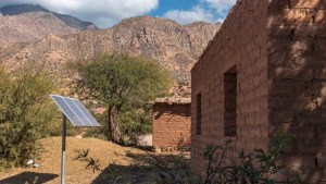 Se adjudicaron las obras de energía renovable para tres parajes en Río Negro