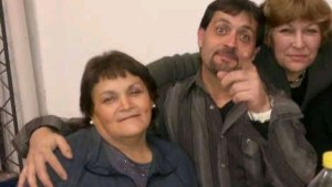 «A mi papá lo abandonó el Estado y la Justicia», dijo la hija del vecino que murió tras recibir un disparo