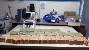 Investigan el origen de más de 17 millones de pesos, que trasladaba un hombre de Bahía a Neuquén