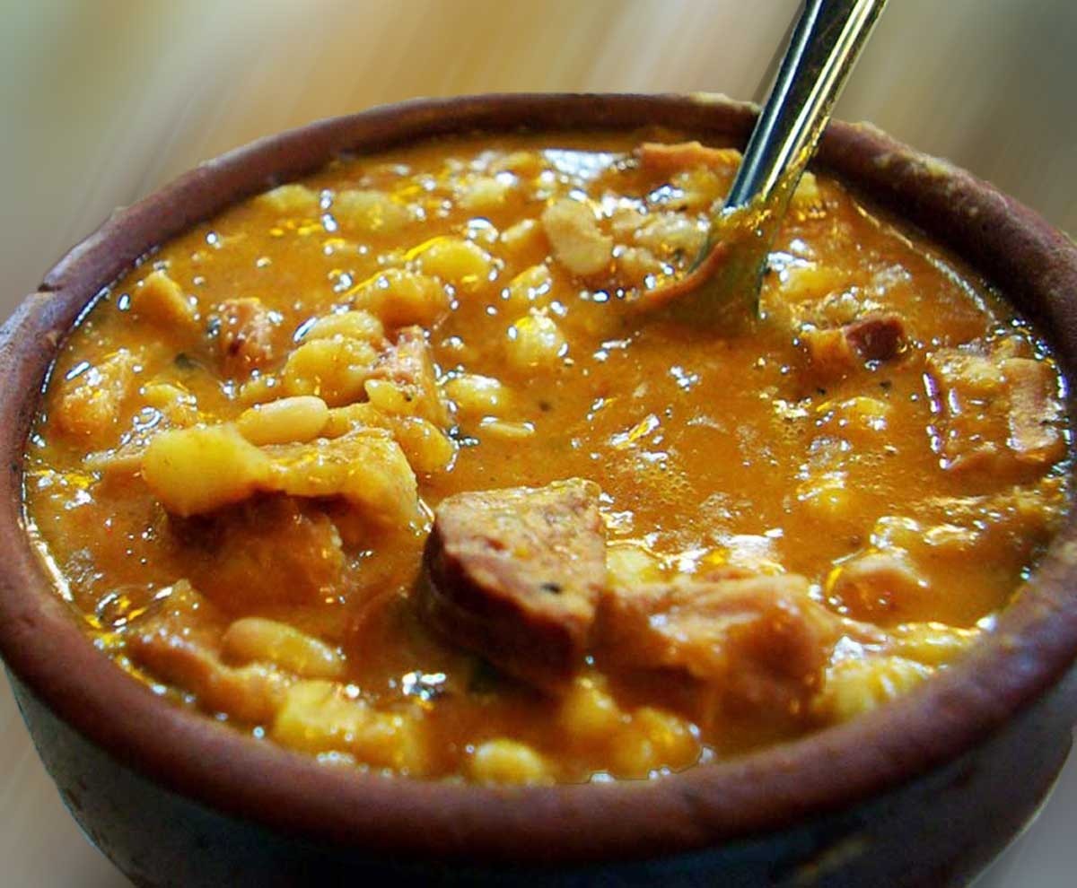 Locro tradicional, unas de las comidas para este 25 de mayo. Foto: Archivo