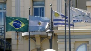 Uruguay comenzará a negociar acuerdos comerciales por fuera del Mercosur