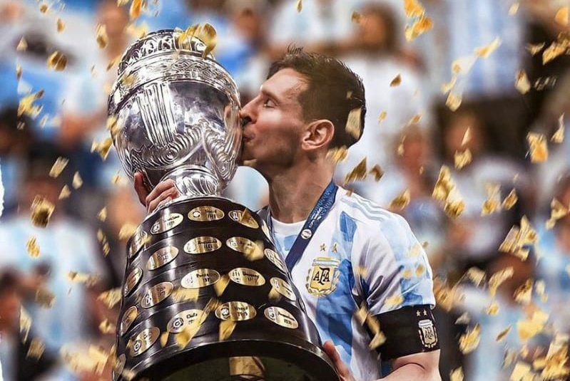 Messi con la Copa América, un romance eterno que tardó en llegar pero se disfruta mucho. 