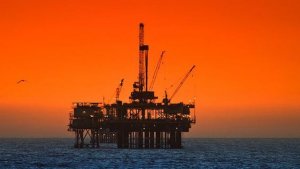 Búsqueda de petróleo en el mar: Fernández autorizó una rebaja en las regalías offshore