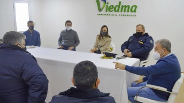 Autoridades provinciales y municipales se reuioern en la capital provincial. Foto: gentileza.