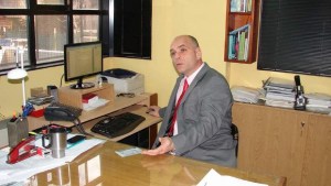 Violento intento de robo al juez Reussi en Viedma