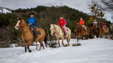 Vacaciones en San Martín de los Andes: nieve para un plan familiar o para intrépidos