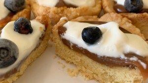 Mini tartas de vainilla y dulce de leche sin Tacc