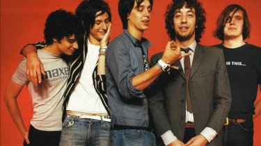 The Strokes grabó casi todas las canciones del disco en una sola toma.