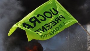 Uocra cortó una calle en Bariloche por el atraso de pagos de una obra pública