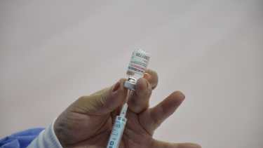 Seguirá el operativo de vacunación a demanda. Foto: Yamil Regules