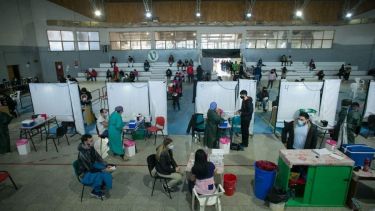 Esta semana se abilitó la inscripción en la página web para adolescentes entre 12 a 17 años sin factores de riesgo. Foto: Pablo Leguizamon