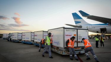 Fue el último arribo de vacunas de los diez previstos para julio.