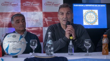Luis Islas ya es el técnico de Sol de Mayo. Foto: Pablo Leguizamón.