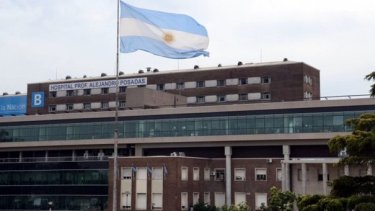 El hospital Posadas, donde varios funcionarios y famosos fueron inmunizados en forma irregular.