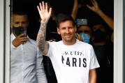Messi se apresenta à seleção argentina com camiseta de R$ 6 mil; veja