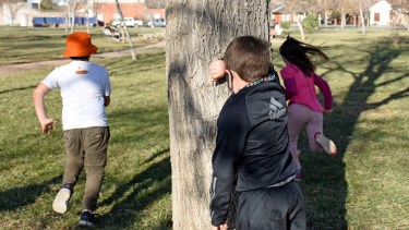 El juego es una actividad creativa natural, que proviene de la vida misma. Foto: Florencia Salto.