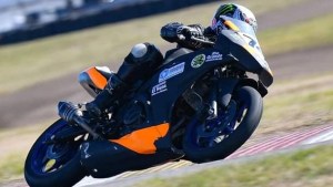 Coseani avanzó hasta el Top 15 en el Superbike Argentino