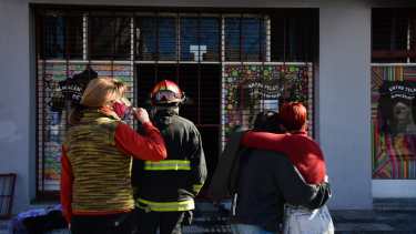 Incendio en una casa de telas. Las pérdidas fueron casi totales. Fotos: Emiliana Cantera