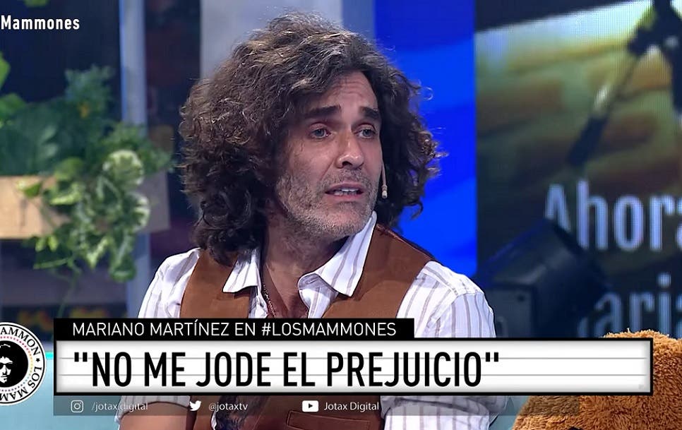 Mariano Martínez se presentó con su banda en Los Mammones y estallaron los memes