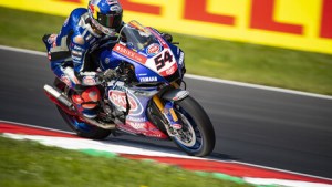 Razgatlioglu ganó la segunda final del Mundial de Superbike en Navarra