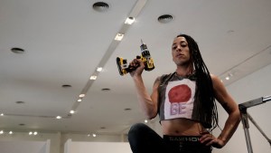 Reina del Circo: la artista trans neuquina rumbo al Palais de Glace