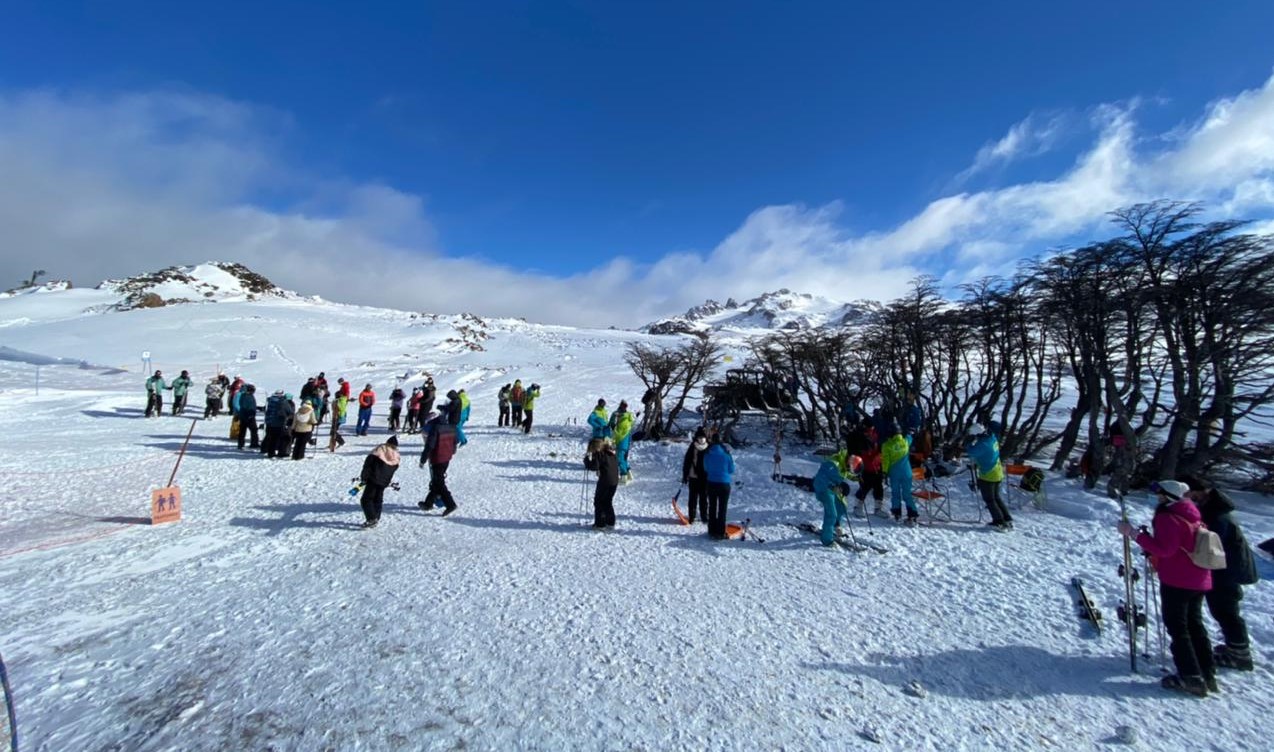 Así estaba el Plateau en el cerro Perito Moreno después de que cayeran 7 cm de nieve en las últimas horas. 
