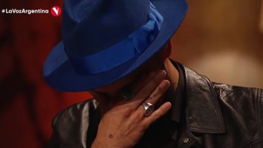 Abel Pintos se emocionó al escuchar a una participante de La Voz. 