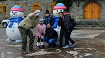 Imagen de Postal de invierno para despedir a los turistas del finde largo en Bariloche