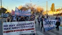 Imagen de En Cutral Co, ATEN recordó a la docente muerta con una marcha