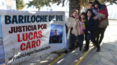 La familia de Lucas Caro siguió con dolor el juicio por la muerte del adolescente de 17 años. Archivo/Chino Leiva