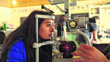 Los oftalmólogos podrían suspender la atención a los afiliados del Ipross. Foto: archivo