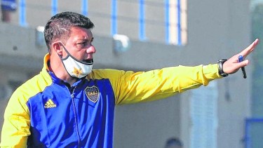 El flamante DT del Xeneize viene de la Reserva y hará su estreno en Primera ante el Patrón.