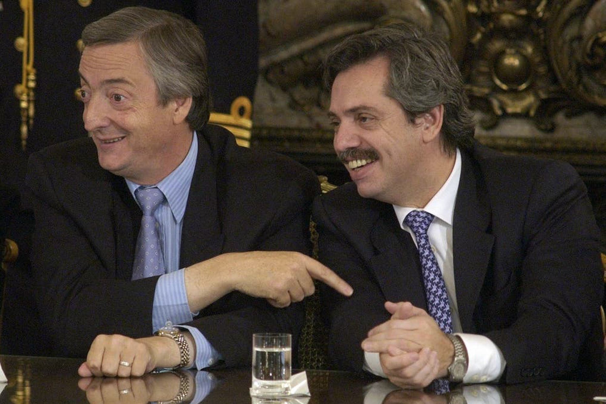 Año 2005. El presidente Kirchner junto con su Jefe de Gabinete, Alberto Fernández.
