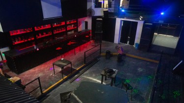 Los locales bailables piden nuevas autorizaciones de burbujas. Foto Juan Thomes.