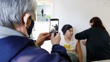 Neuquén ya vacunó con Moderna a los adolescentes. (Foto: Juan Thomes)