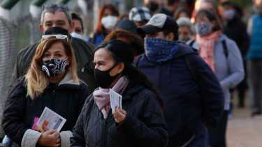 Sin turno, colocan segundas dosis en Roca toda la semana y vuelve el vacunatorio móvil