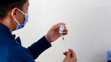 Los que se vacunaron con primera dosis de Sputnik en abril o mayo pueden completar su vacunación a partir de hoy. Foto: Juan Thomes