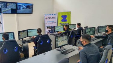 Ayer, Gutiérrez inauguró el centro de monitoreo de cámaras de seguridad en Zapala. (Gentileza Neuquén Informa)