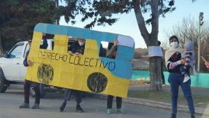 Vecinos autoconvocados de El Cóndor piden la normalización del transporte público